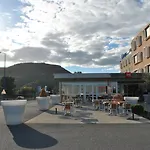 Ibis Loriol 3*