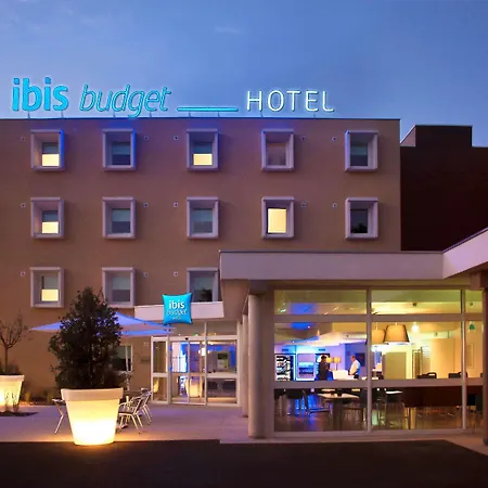 מלון Ibis Loriol
