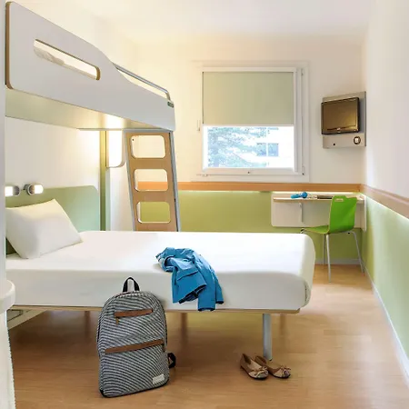 Ibis Loriol Le Pouzin