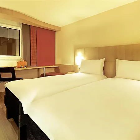 Ibis Loriol Hotel