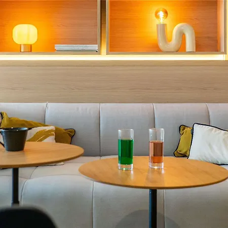 Ibis Loriol Le Pouzin