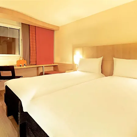 Ibis Loriol Hotel